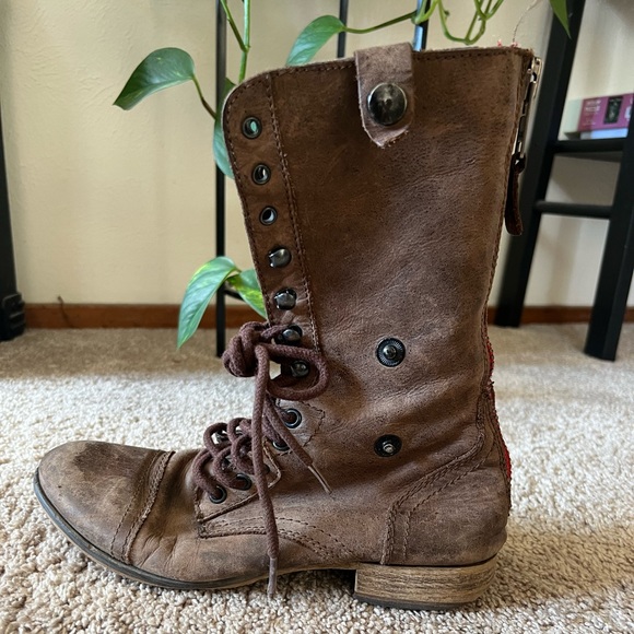 Steve Madden Combat boots. - Picture 4 of 4